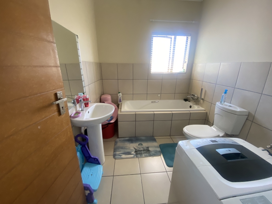 2 Bedroom Property for Sale in South Crest Gauteng