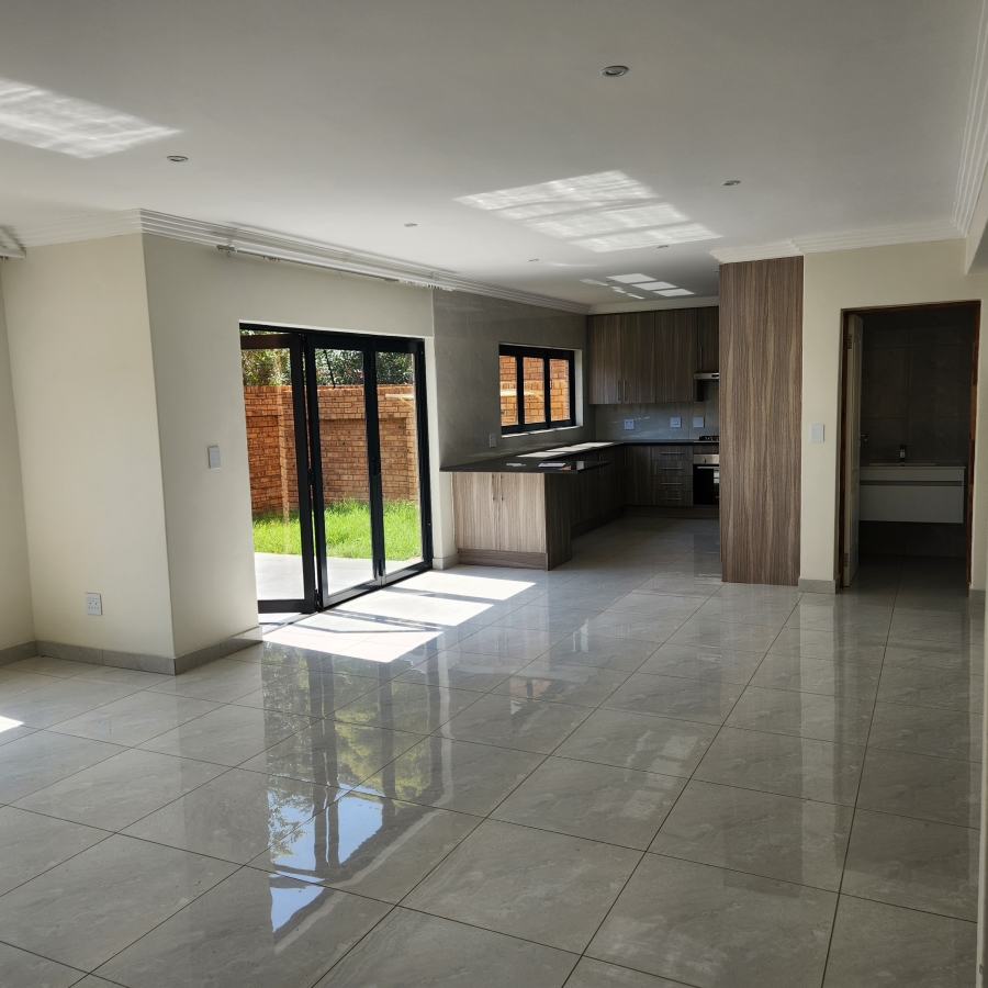 3 Bedroom Property for Sale in Brackenhurst Gauteng