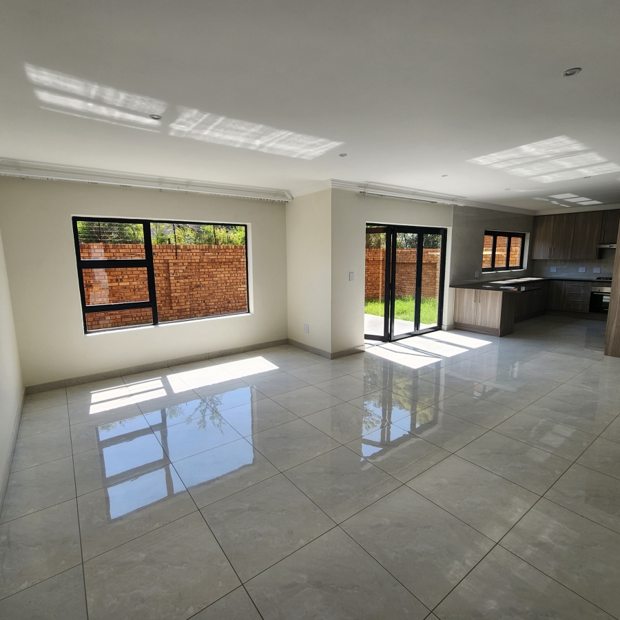 3 Bedroom Property for Sale in Brackenhurst Gauteng