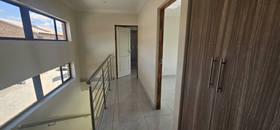 3 Bedroom Property for Sale in Brackenhurst Gauteng