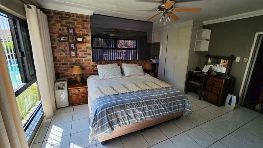 3 Bedroom Property for Sale in Raceview Gauteng