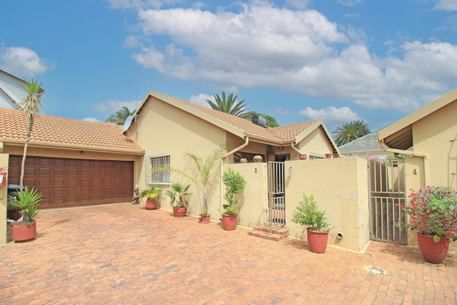 12 Bedroom Property for Sale in Kensington Gauteng