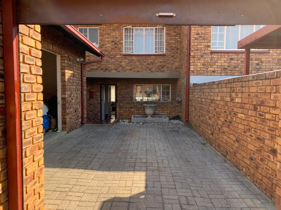 3 Bedroom Property for Sale in Moreleta Park Gauteng