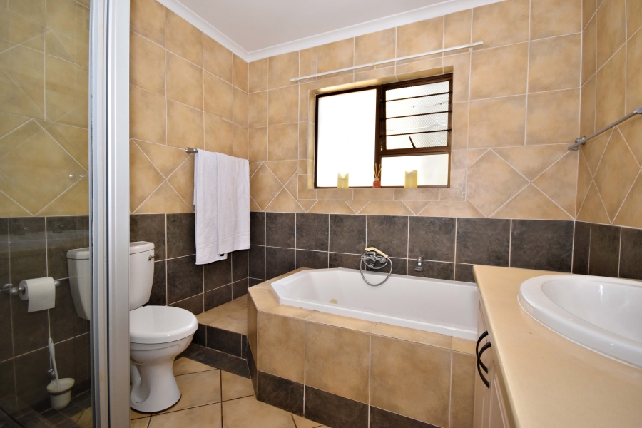 4 Bedroom Property for Sale in Jukskei Park Gauteng