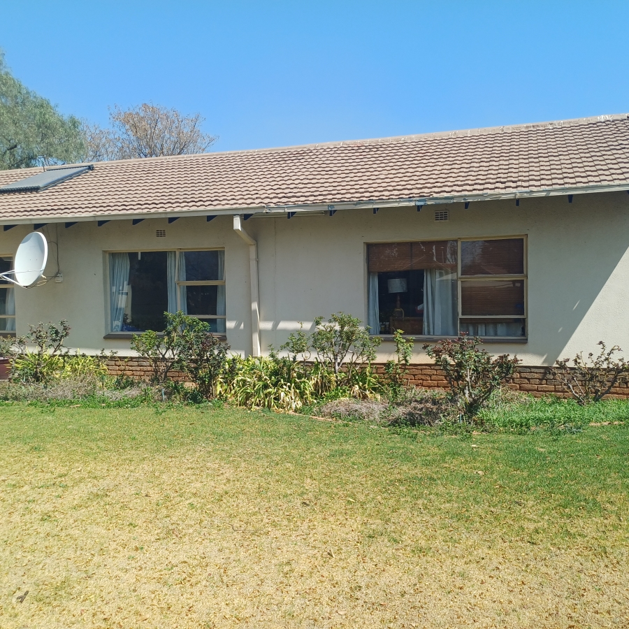 3 Bedroom Property for Sale in Golf Park Gauteng