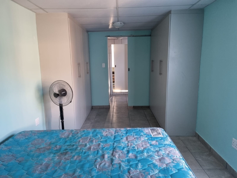 To Let 1 Bedroom Property for Rent in Rothdene Gauteng