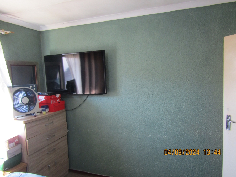 To Let 2 Bedroom Property for Rent in Bramley View Gauteng