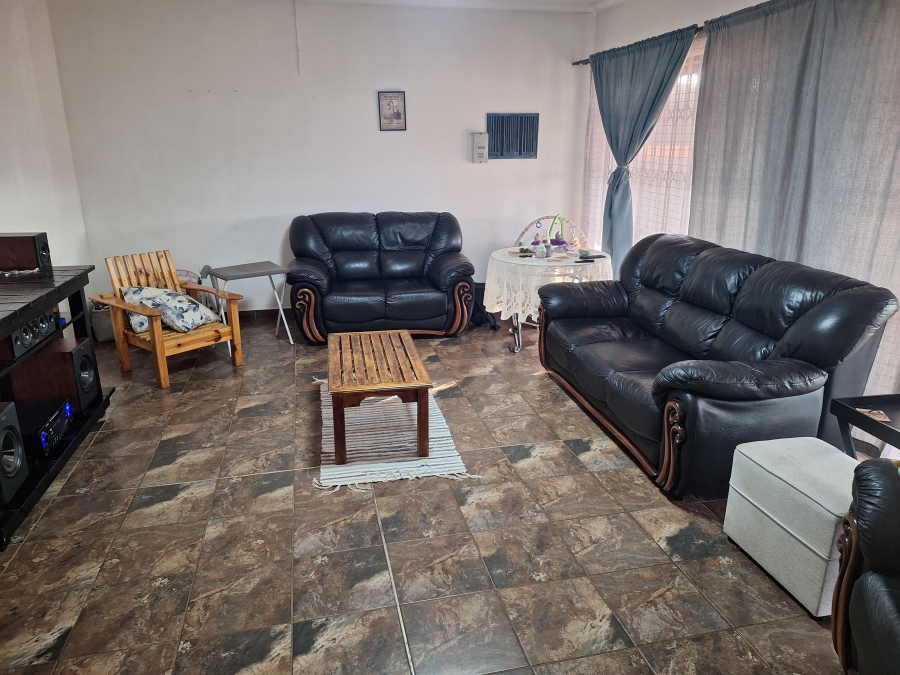 3 Bedroom Property for Sale in Kookrus Gauteng