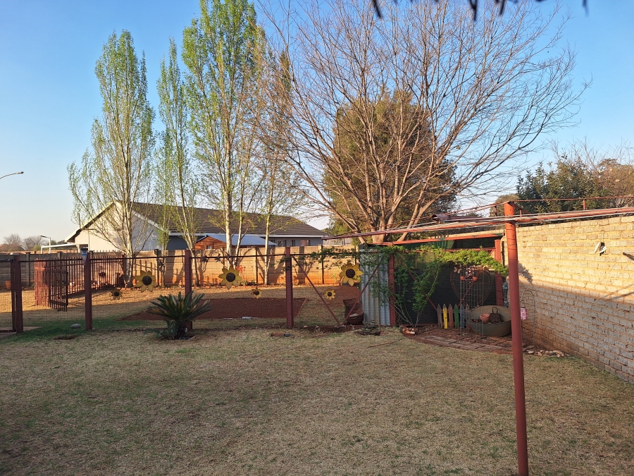 3 Bedroom Property for Sale in Kookrus Gauteng