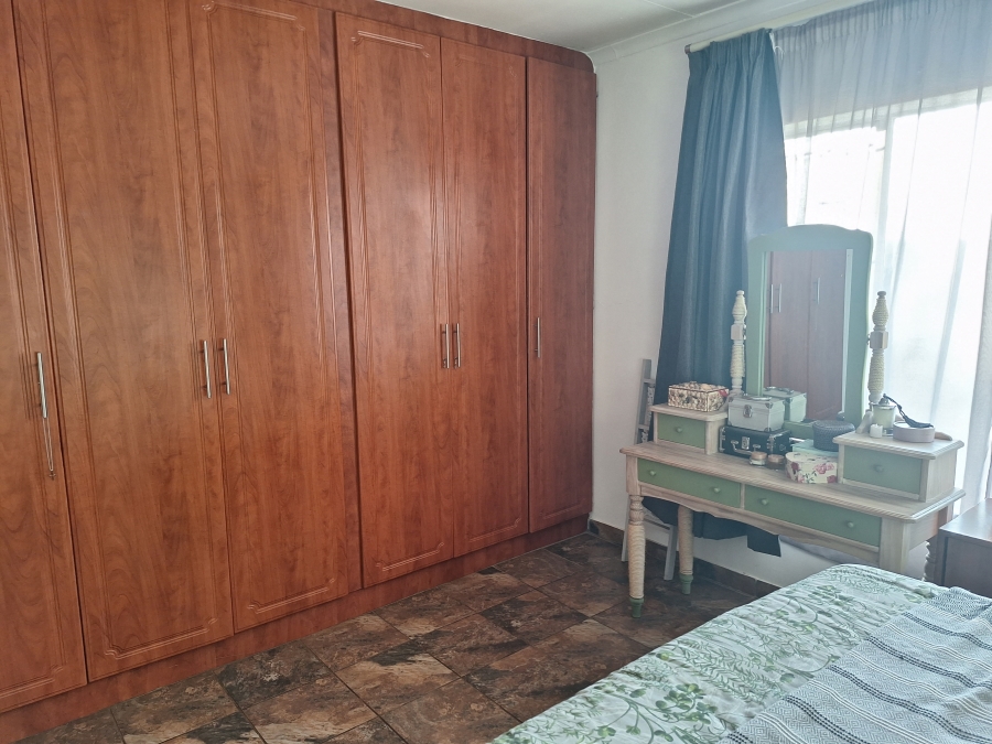 3 Bedroom Property for Sale in Kookrus Gauteng