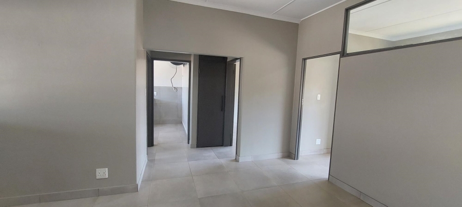 To Let 2 Bedroom Property for Rent in Chrisville Gauteng