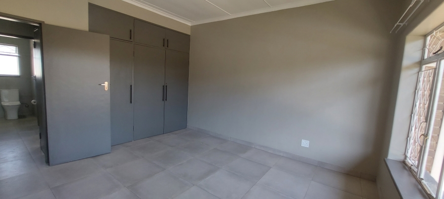 To Let 2 Bedroom Property for Rent in Chrisville Gauteng