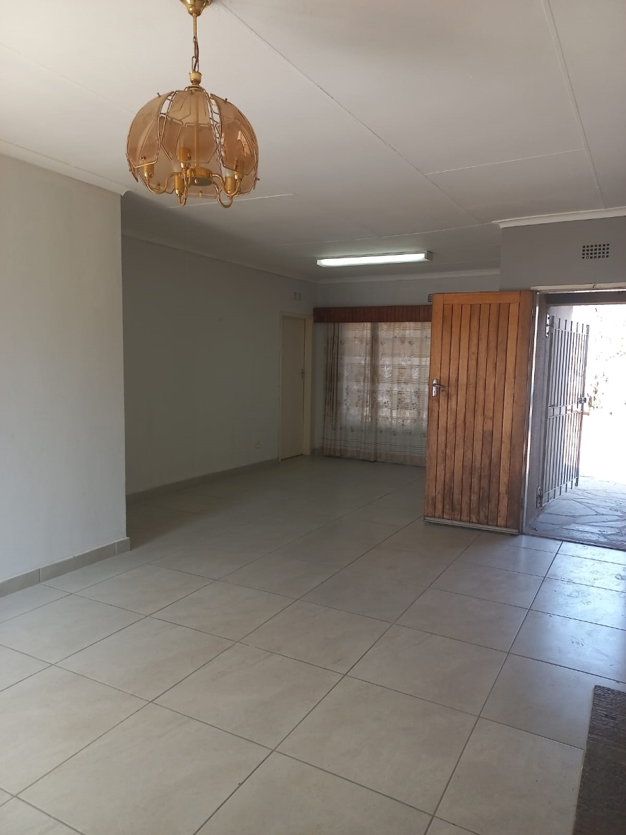 3 Bedroom Property for Sale in Sonland Park Gauteng