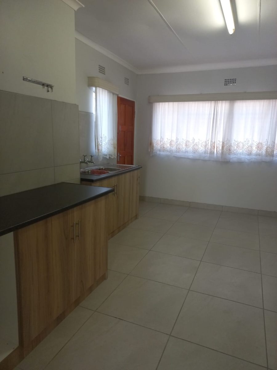 3 Bedroom Property for Sale in Sonland Park Gauteng