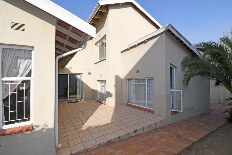 4 Bedroom Property for Sale in Paulshof Gauteng