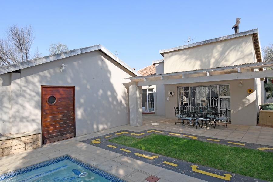 4 Bedroom Property for Sale in Paulshof Gauteng