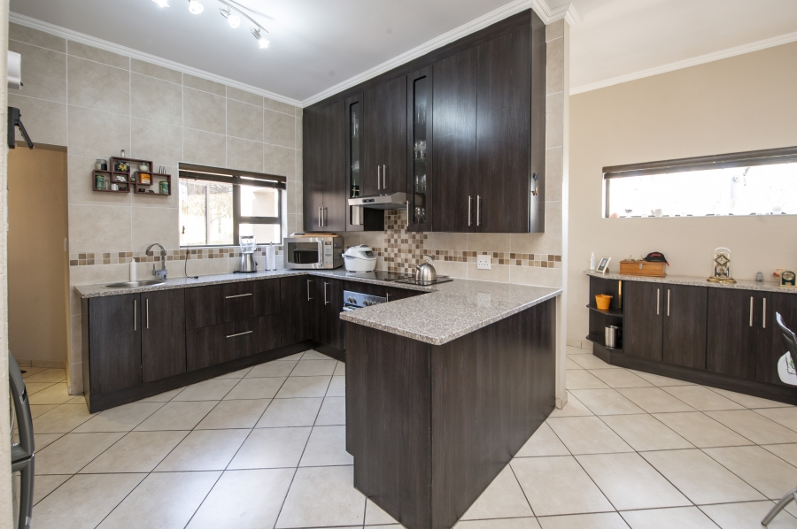 3 Bedroom Property for Sale in Copperleaf Estate Gauteng