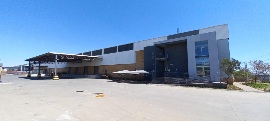 To Let commercial Property for Rent in Gosforth Park Gauteng