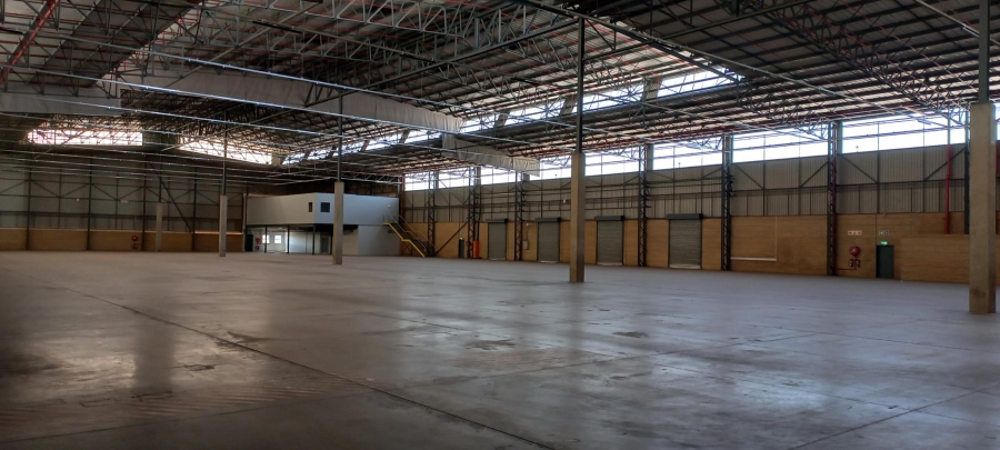 To Let commercial Property for Rent in Gosforth Park Gauteng