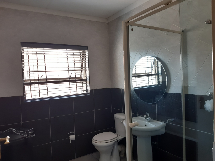 2 Bedroom Property for Sale in Serengeti Lifestyle Estate Gauteng