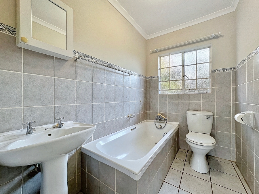 3 Bedroom Property for Sale in Meyerspark Gauteng