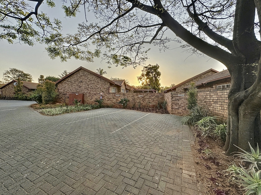 3 Bedroom Property for Sale in Meyerspark Gauteng