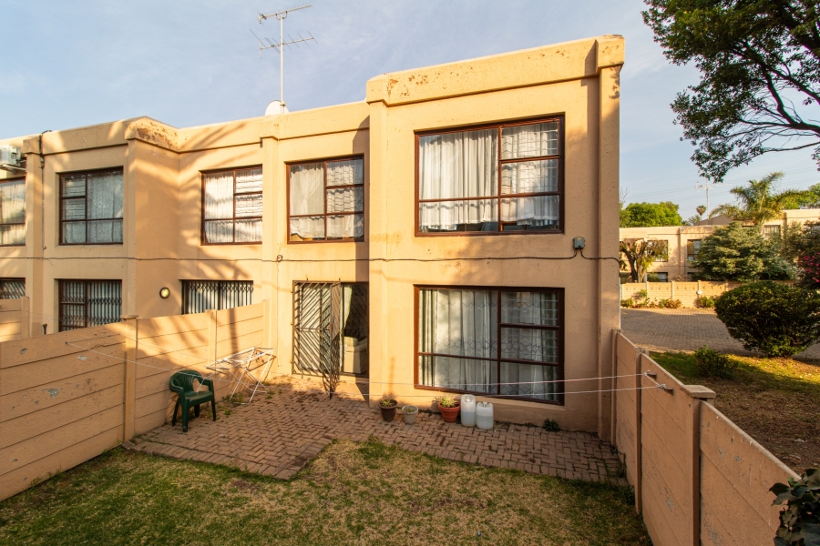 2 Bedroom Property for Sale in Kew Gauteng