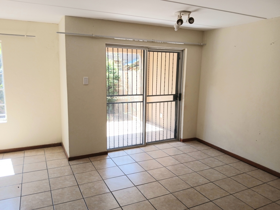 3 Bedroom Property for Sale in Annlin Gauteng