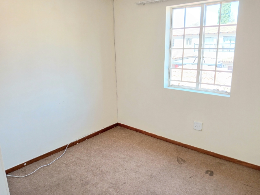 3 Bedroom Property for Sale in Annlin Gauteng