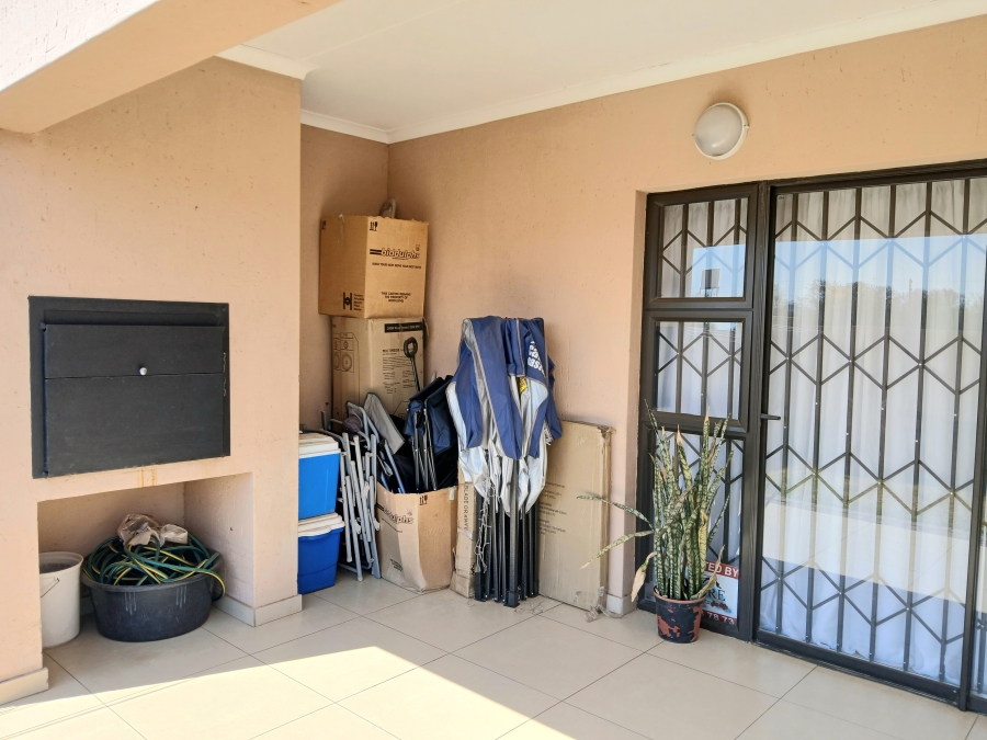 2 Bedroom Property for Sale in Montana Gauteng