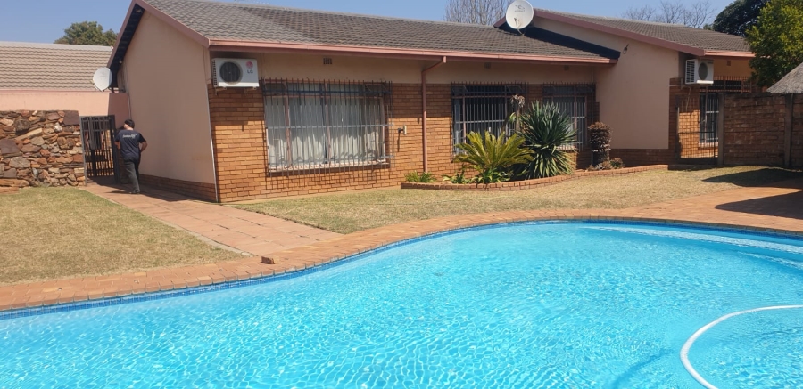 3 Bedroom Property for Sale in Parktown Estate Gauteng