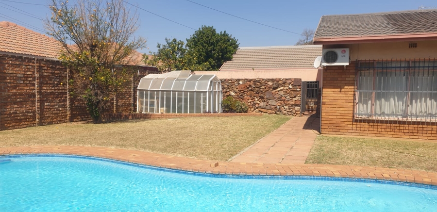 3 Bedroom Property for Sale in Parktown Estate Gauteng