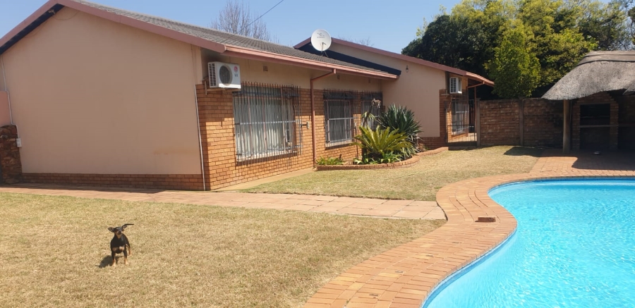 3 Bedroom Property for Sale in Parktown Estate Gauteng