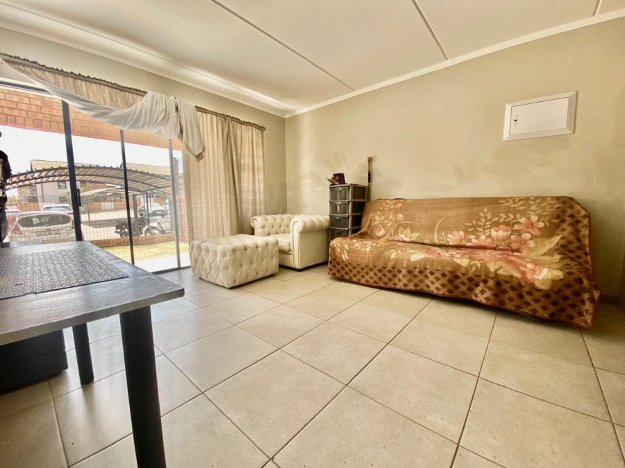 2 Bedroom Property for Sale in Amberfield Gauteng