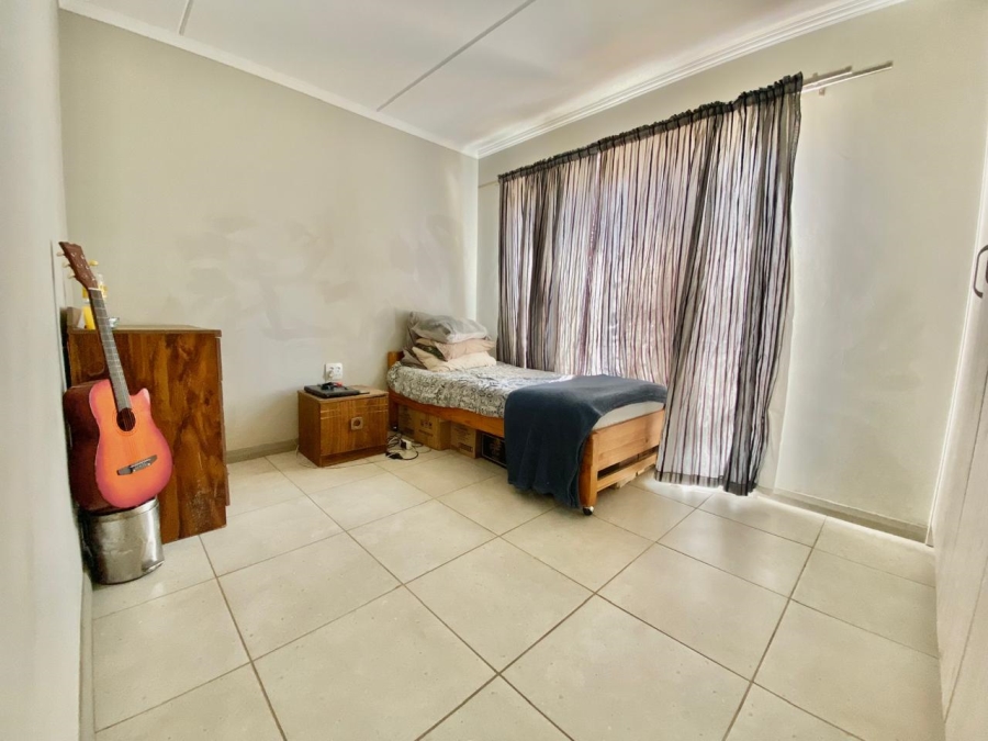 2 Bedroom Property for Sale in Amberfield Gauteng