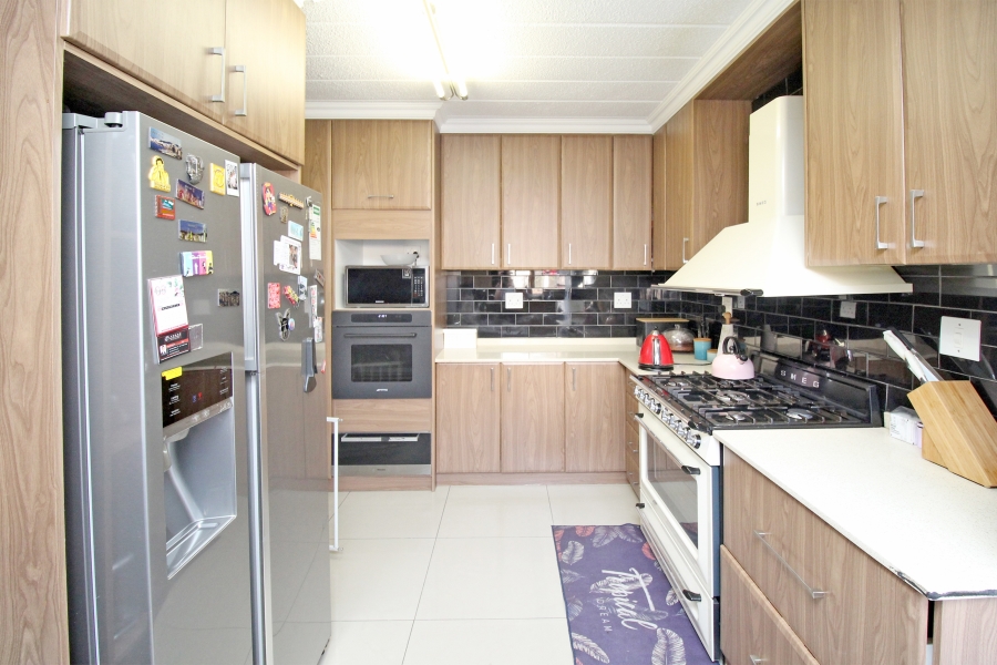 3 Bedroom Property for Sale in Glen Atholl Gauteng