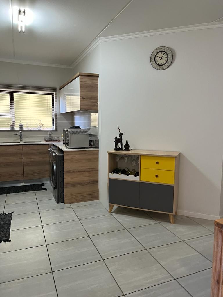 To Let 3 Bedroom Property for Rent in Waterfall Gauteng