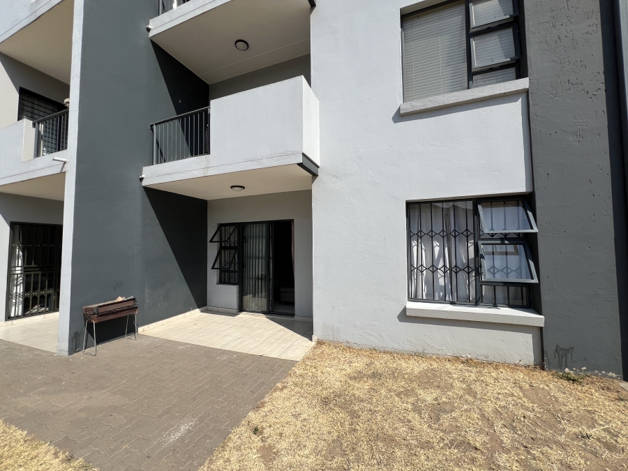 2 Bedroom Property for Sale in Glen Austin Gauteng