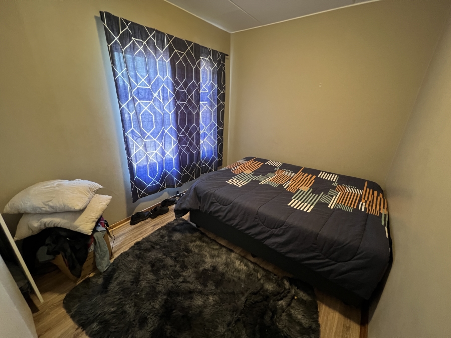 2 Bedroom Property for Sale in Glen Austin Gauteng