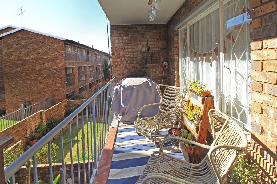 2 Bedroom Property for Sale in Robindale Gauteng