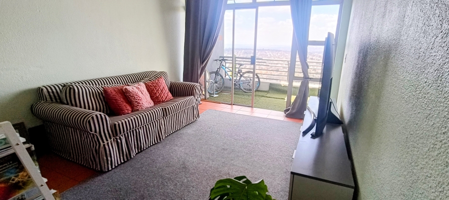 To Let 2 Bedroom Property for Rent in Northcliff Gauteng