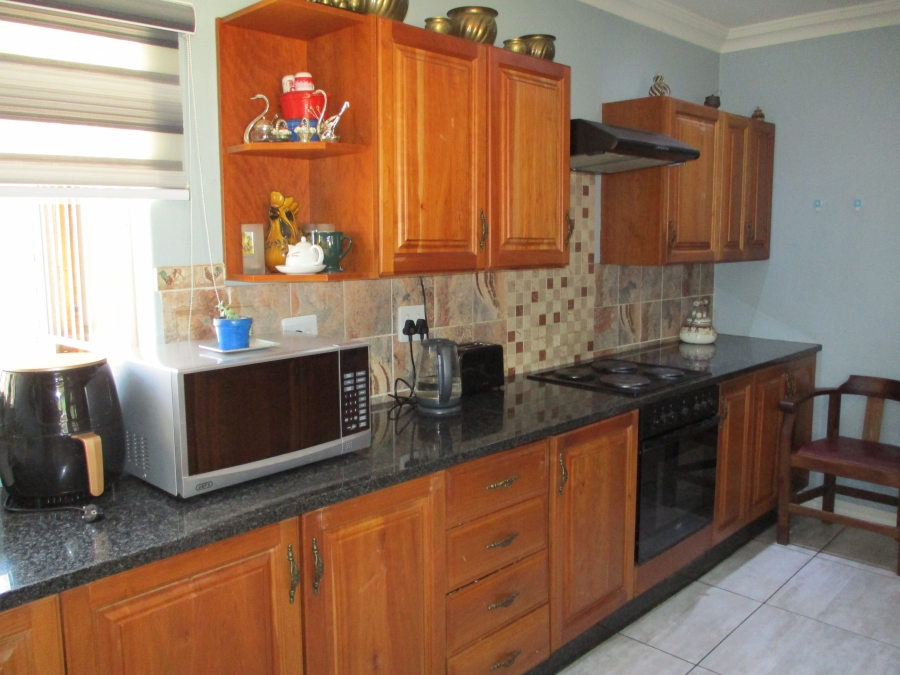 4 Bedroom Property for Sale in Wilro Park Gauteng