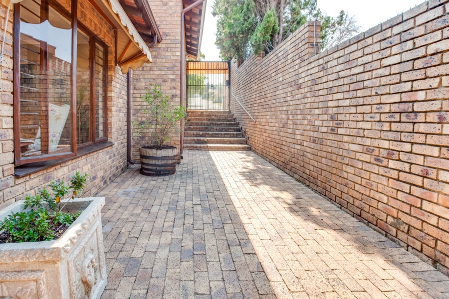 4 Bedroom Property for Sale in Bryanston Gauteng