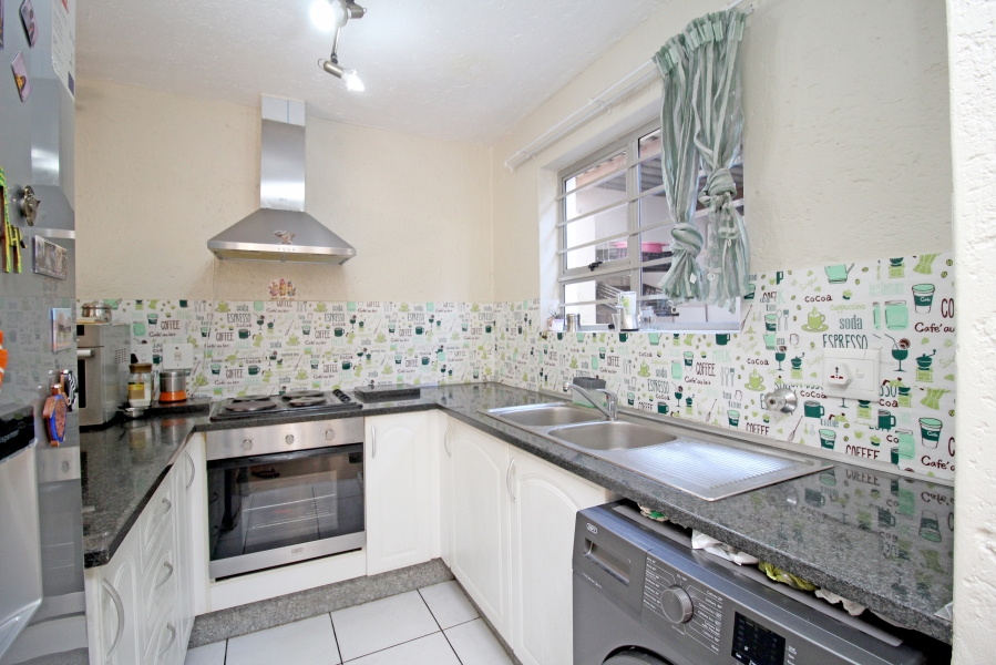 2 Bedroom Property for Sale in Sunninghill Gauteng