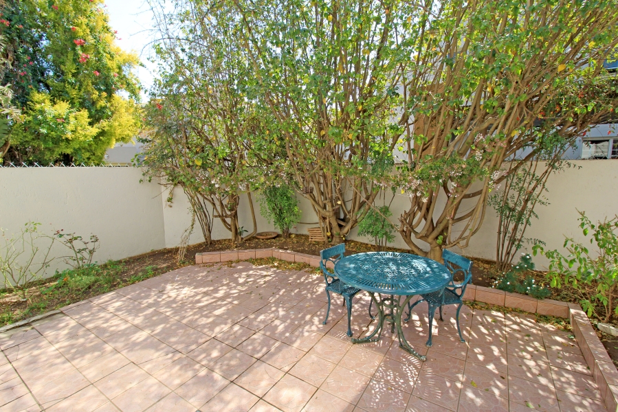 2 Bedroom Property for Sale in Sunninghill Gauteng