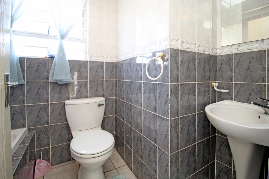 3 Bedroom Property for Sale in Sunninghill Gauteng