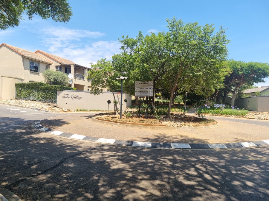 2 Bedroom Property for Sale in Leeuwenhof Estate Gauteng