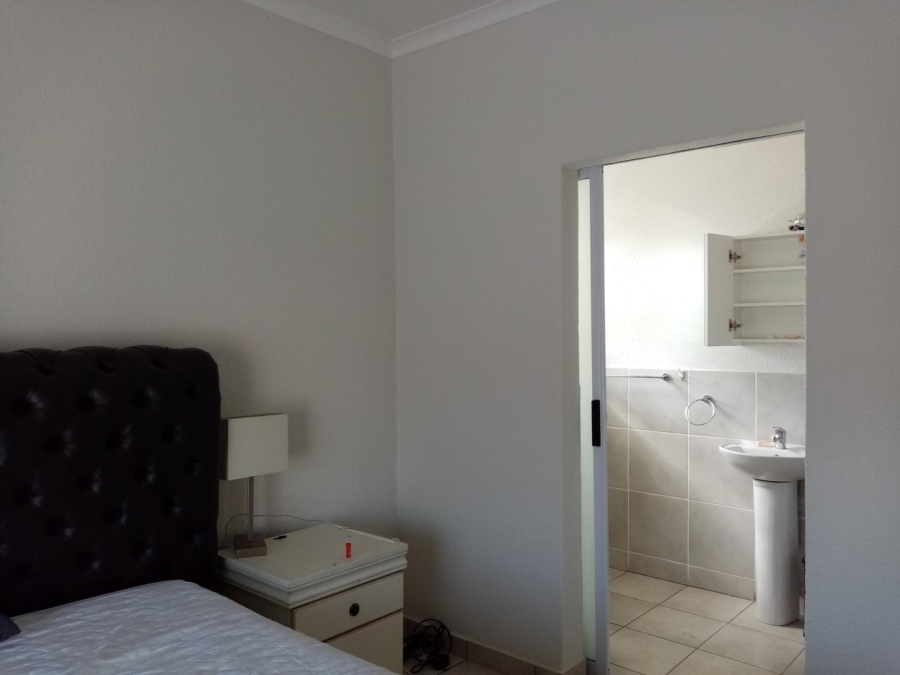 3 Bedroom Property for Sale in New Market Park Gauteng