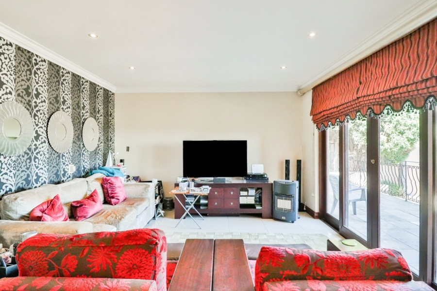 3 Bedroom Property for Sale in Glenvista Gauteng