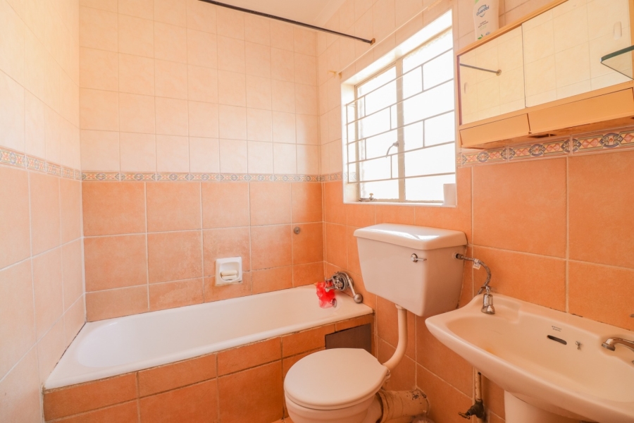 2 Bedroom Property for Sale in Regents Park Gauteng